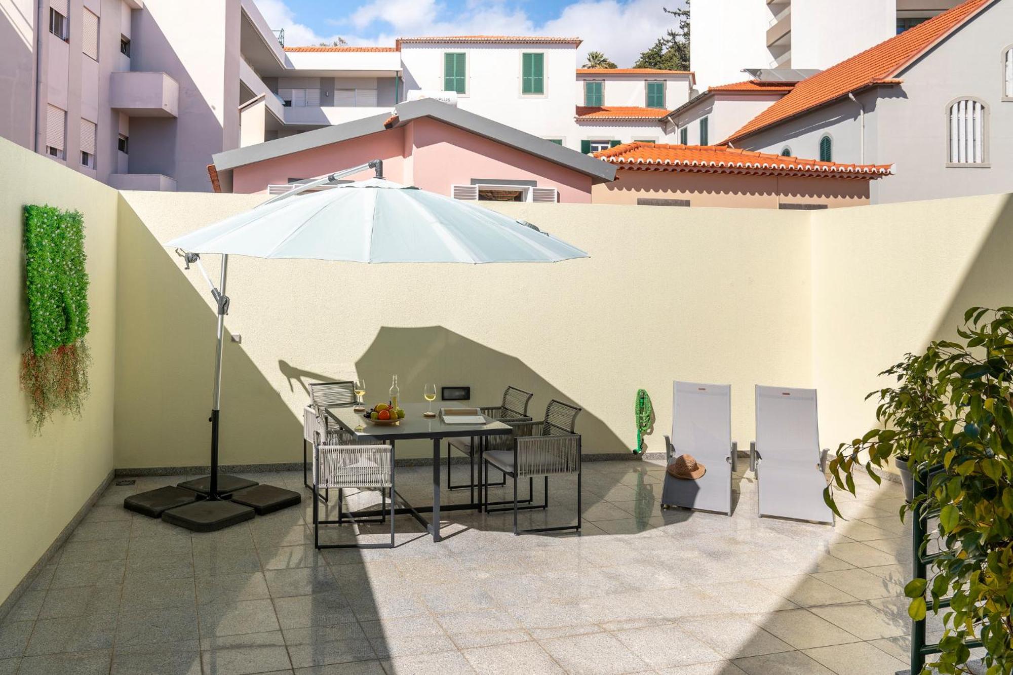 Apartamento Do Carmo By An Island Apart Funchal Dış mekan fotoğraf